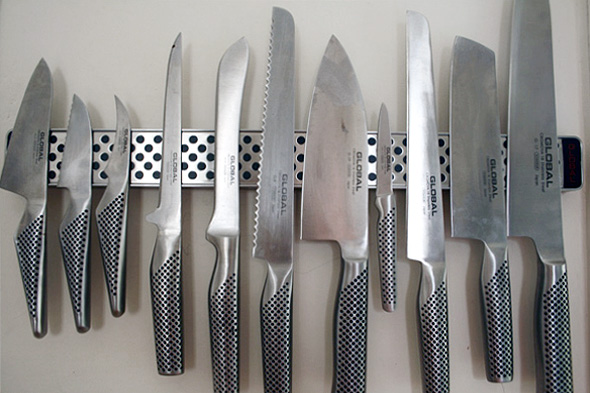 Магнитная полоска для хранения ножей